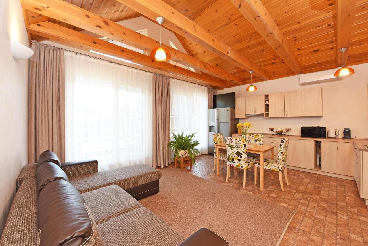 Pajurio Vingis Aparthotel Palanga Buitenkant foto