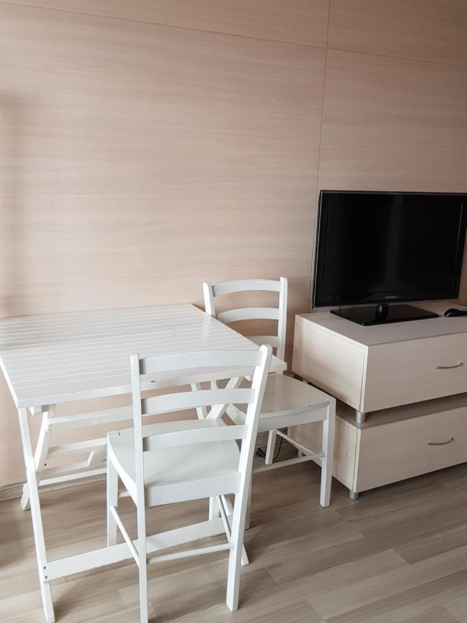 Pajurio Vingis Aparthotel Palanga Buitenkant foto